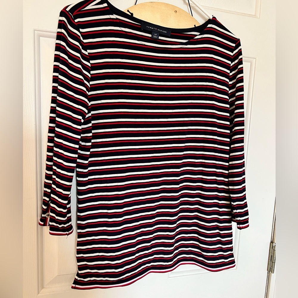 5/25$ Tommy Hilfiger 3/4 sleeve shirt